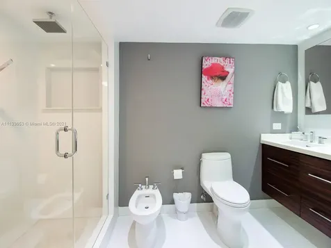 520 Brickell Key Drive Miami FL 33131