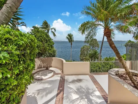 520 Brickell Key Drive Miami FL 33131