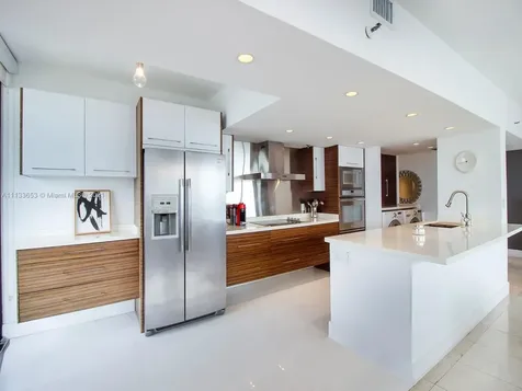 520 Brickell Key Drive Miami FL 33131