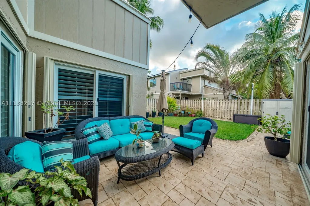 605 NW 132nd Terrace Plantation FL 33325