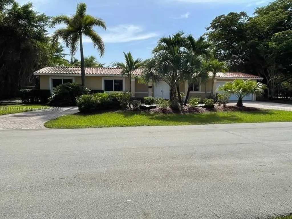 9800 SW 73rd Court Pinecrest FL 33156
