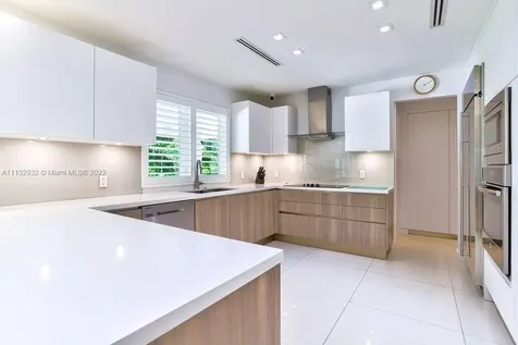 149 W Shore Drive W Miami FL 33133