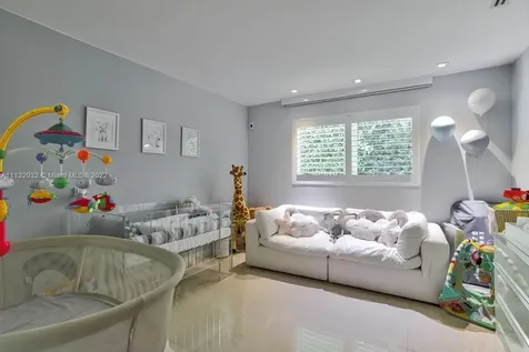 149 W Shore Drive W Miami FL 33133