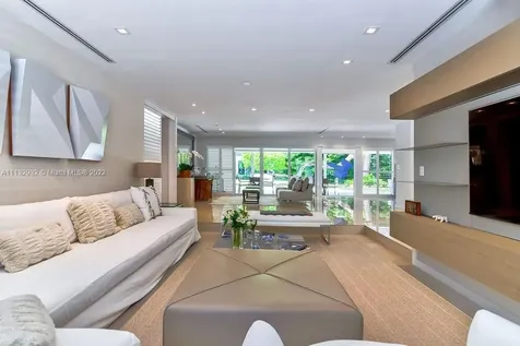 149 W Shore Drive W Miami FL 33133