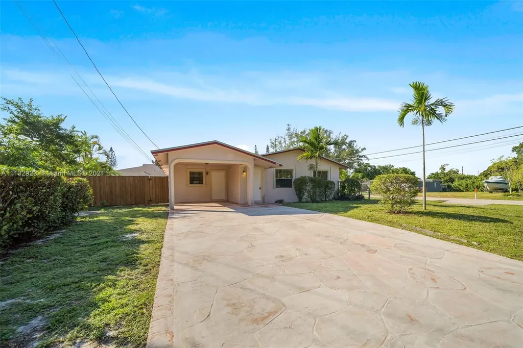 2691 NW 19th Avenue Oakland Park FL 33311