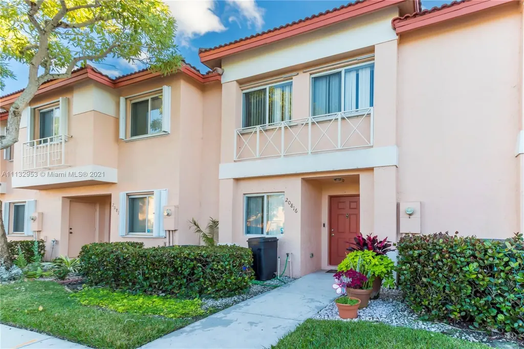 20816 NW 3rd Lane Pembroke Pines FL 33029