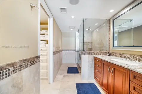 333 Sunset Drive Fort Lauderdale FL 33301