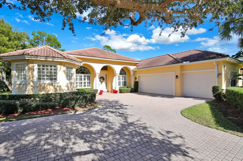 1093 SW Blue Stem Way Stuart FL 34997
