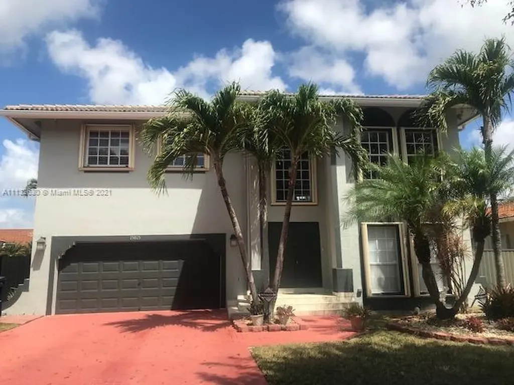 15815 SW 99th Terrace Miami FL 33196