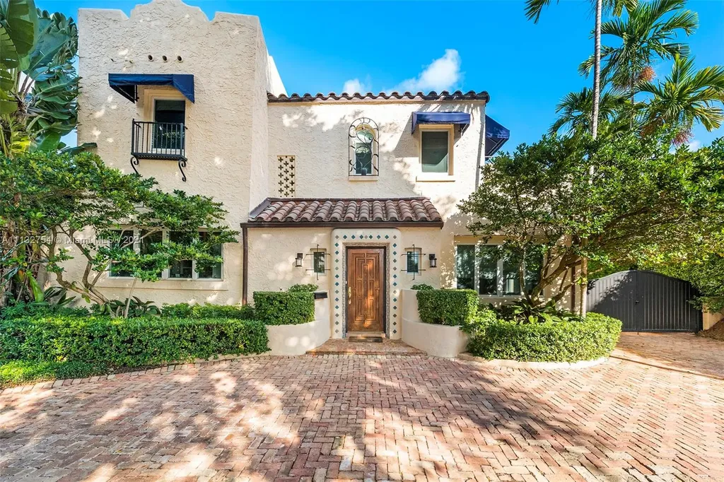 5473 N Bay Road Miami Beach FL 33140