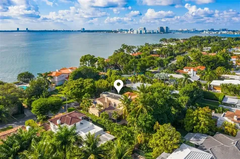 5473 N Bay Road Miami Beach FL 33140