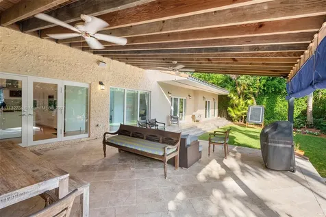 5473 N Bay Road Miami Beach FL 33140