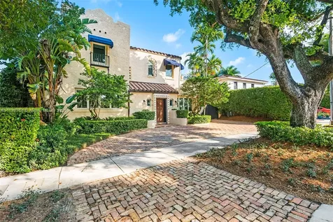 5473 N Bay Road Miami Beach FL 33140