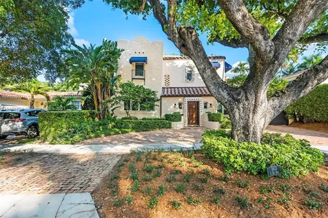 5473 N Bay Road Miami Beach FL 33140