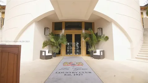5473 N Bay Road Miami Beach FL 33140