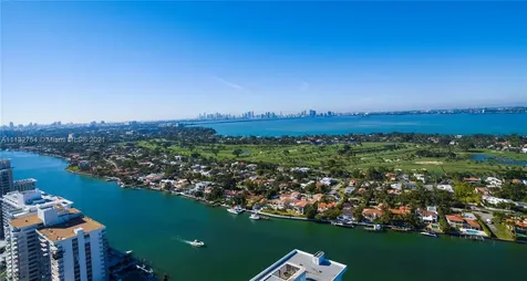5473 N Bay Road Miami Beach FL 33140