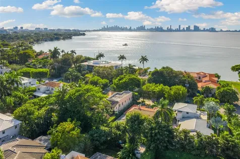 5473 N Bay Road Miami Beach FL 33140