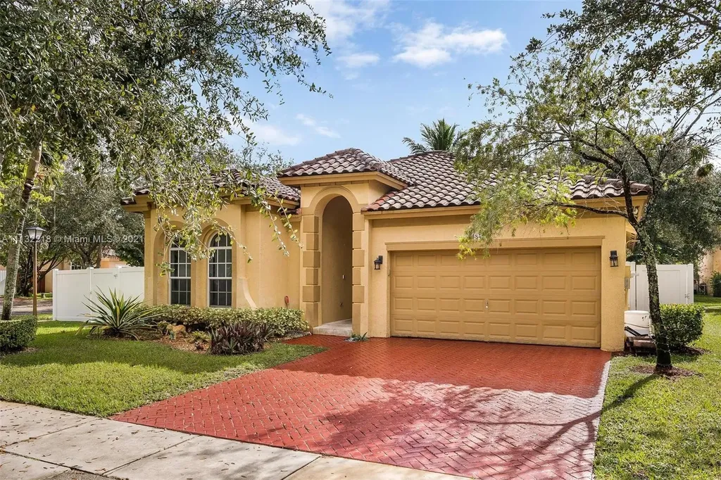 13848 SW 52nd Street Miramar FL 33027
