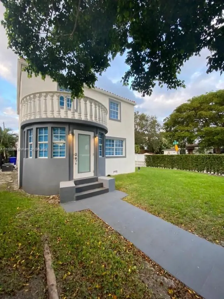 2001 SW 16th Street Miami FL 33145
