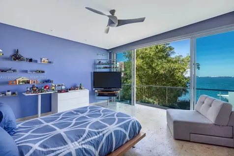 220 Harbor Drive Key Biscayne FL 33149