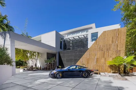 220 Harbor Drive Key Biscayne FL 33149