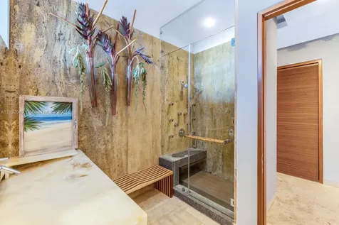 220 Harbor Drive Key Biscayne FL 33149