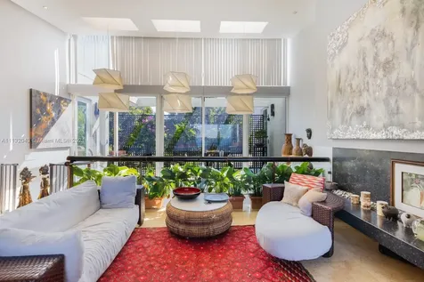 220 Harbor Drive Key Biscayne FL 33149