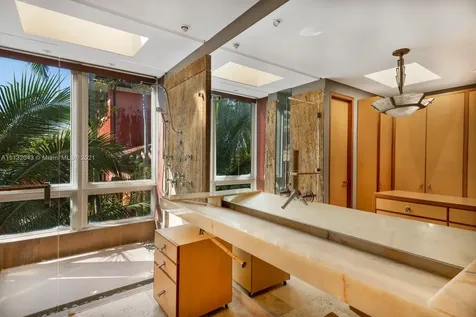 220 Harbor Drive Key Biscayne FL 33149