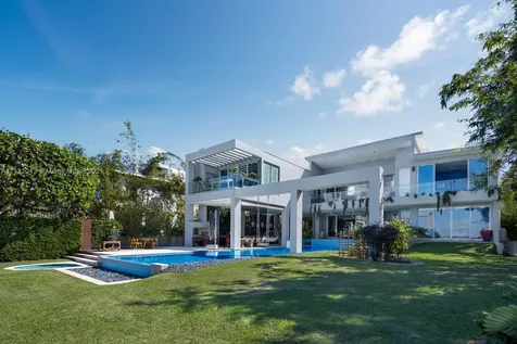 220 Harbor Drive Key Biscayne FL 33149