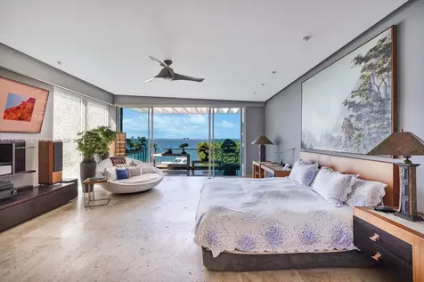 220 Harbor Drive Key Biscayne FL 33149