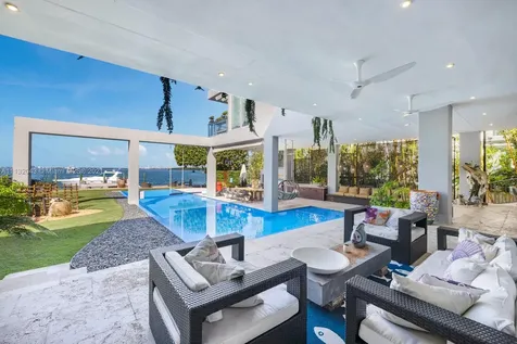 220 Harbor Drive Key Biscayne FL 33149