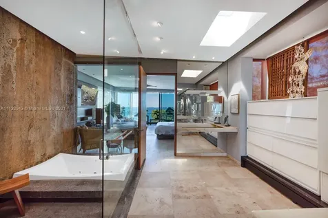 220 Harbor Drive Key Biscayne FL 33149
