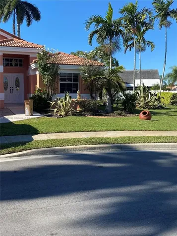 920 NW 202nd Terrace Pembroke Pines FL 33029