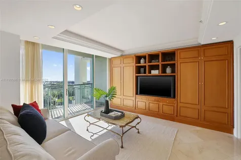 3400 SW 27th Avenue Miami FL 33133