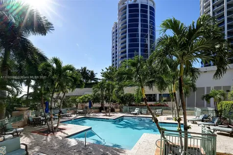 3400 SW 27th Avenue Miami FL 33133