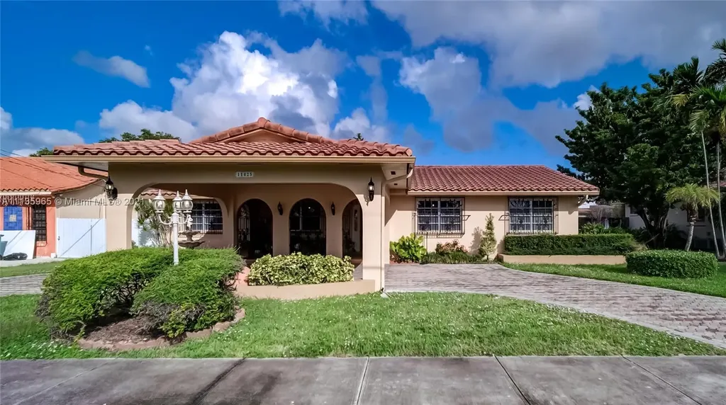 11425 SW 32nd Street Miami FL 33165