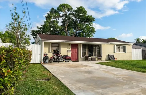 6781 SW 27th Court Miramar FL 33023