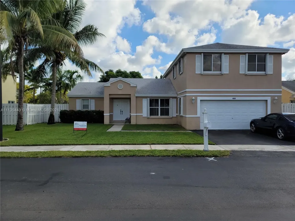 4060 SW 70th Terrace Davie FL 33314