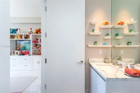 16901 Collins Avenue Sunny Isles Beach FL 33160