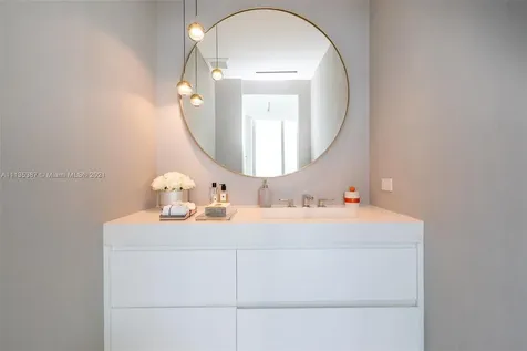 16901 Collins Avenue Sunny Isles Beach FL 33160
