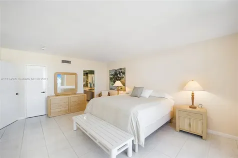 200 Ocean Lane Drive Key Biscayne FL 33149