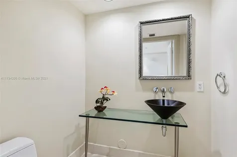 18911 Collins Avenue Sunny Isles Beach FL 33160