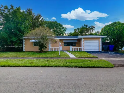 7508 Garfield Street Hollywood FL 33024