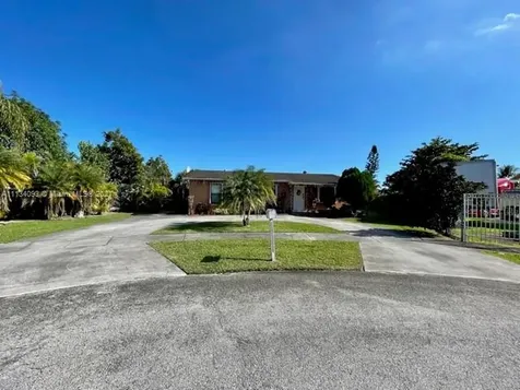 15500 SW 305th Street Homestead FL 33033
