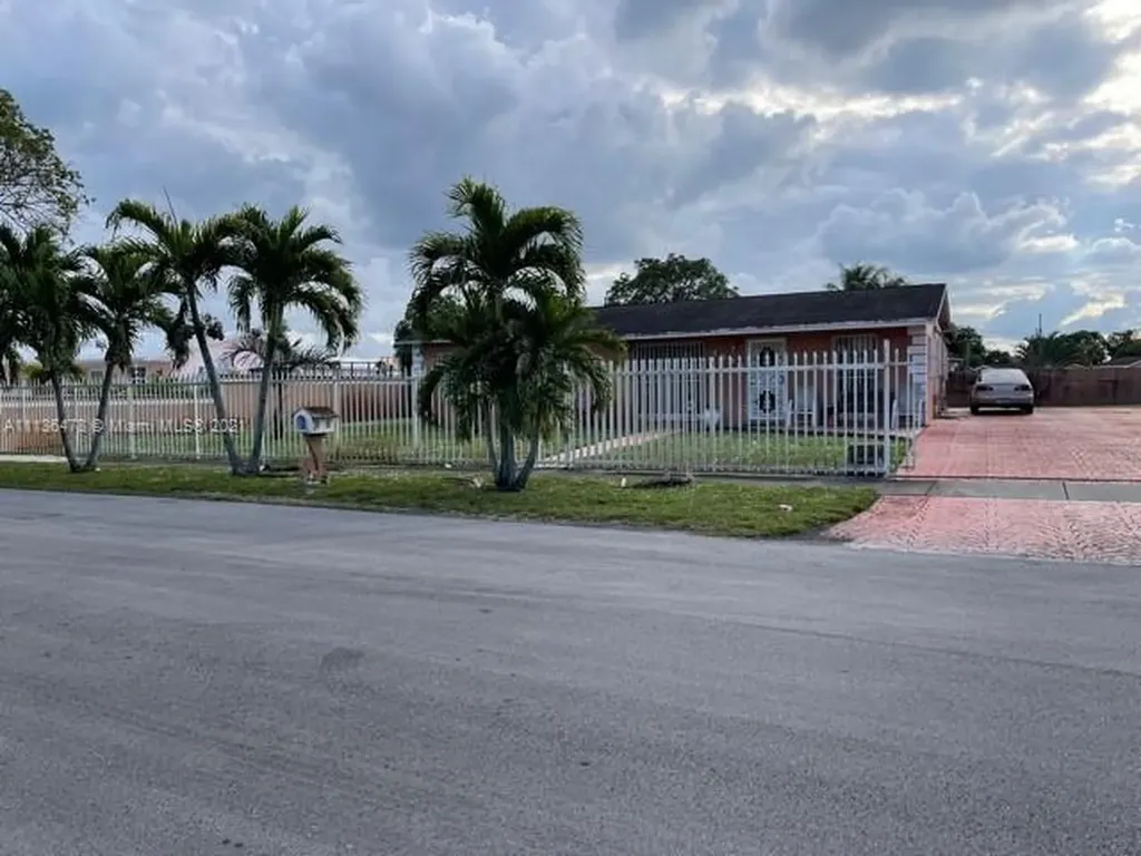 4390 NW 207th Drive Miami Gardens FL 33055