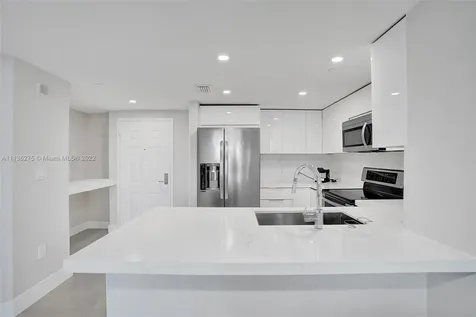 19501 W Country Club Drive Aventura FL 33180