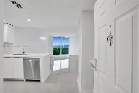 19501 W Country Club Drive Aventura FL 33180