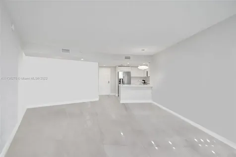 19501 W Country Club Drive Aventura FL 33180