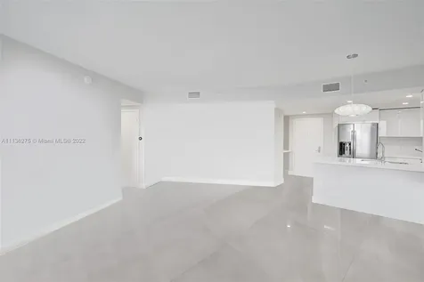 19501 W Country Club Drive Aventura FL 33180