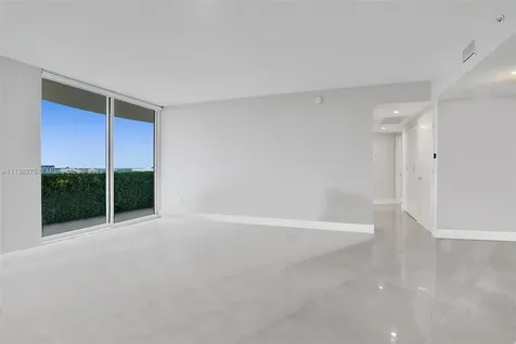 19501 W Country Club Drive Aventura FL 33180